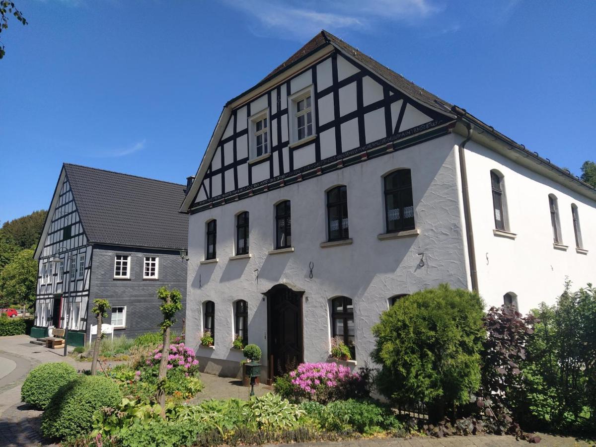 Ferienwohnung Sauerland Burgfenster 伦讷施塔特 外观 照片