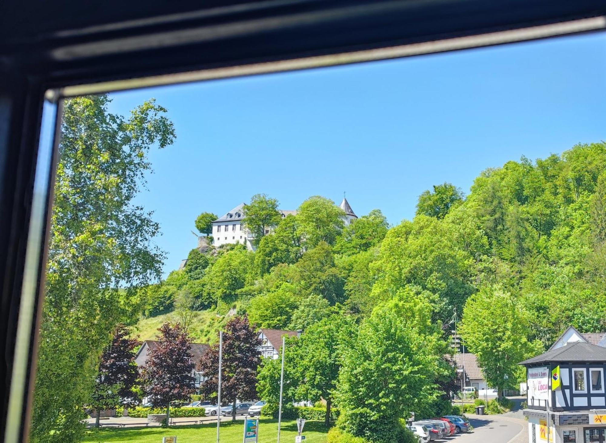 Ferienwohnung Sauerland Burgfenster 伦讷施塔特 外观 照片